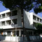 Hotel Phaethon 2*